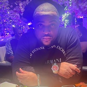 Meet your Posher, Iris